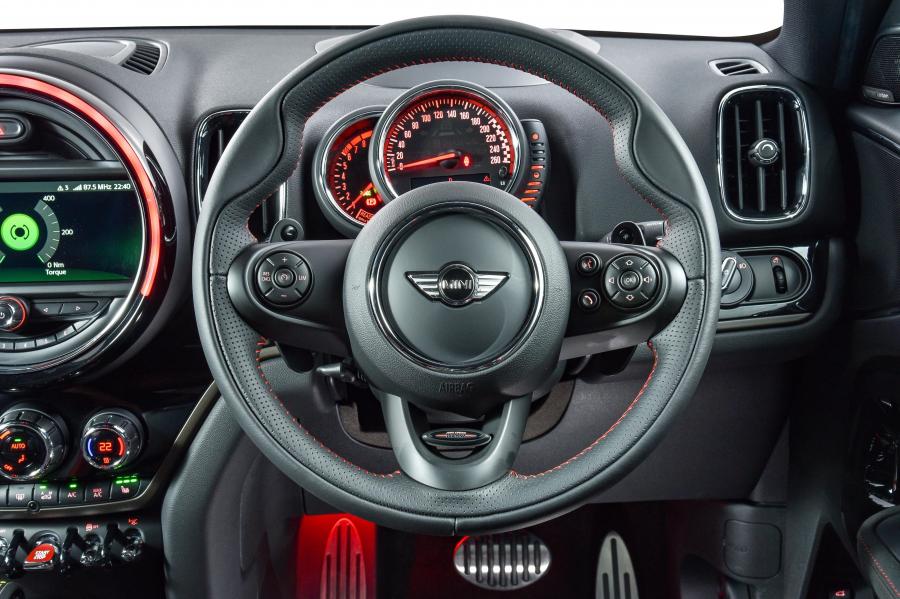 Панель приборов Mini John Cooper Works Countryman (F60) 2017 года  (ZA) (фото 29 из 40)